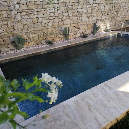 La Closerie Du Chateau Uzes Exterior photo